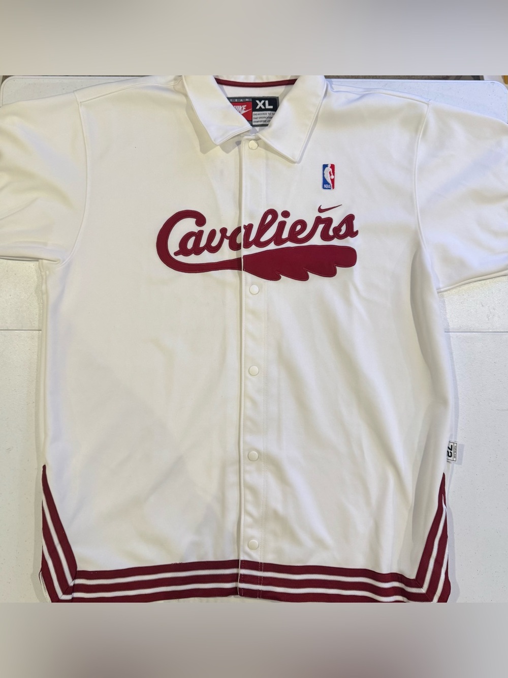 Vintage Nike Cleveland Cavaliers Retro Collared Button Up Size XL nba basketball